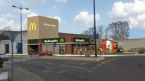 Hoy han comenzado las obras de construcción del restaurante McDonalds