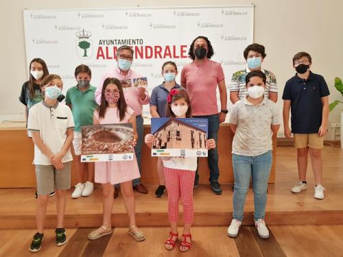 El alcalde recibe a los alumnos del CEIP Antonio Machado del programa Proyecta