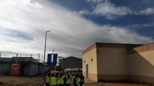 Estudiantes visitan la depuradora en el Día Mundial del Agua 